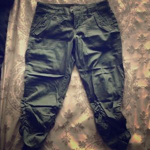 5/$25 NWOT Olive Green Capris
